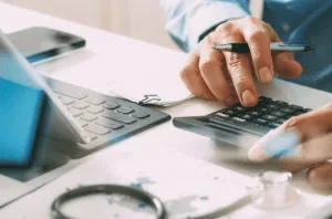 5 Ways An Event App Can Help You Reduce Event Costs