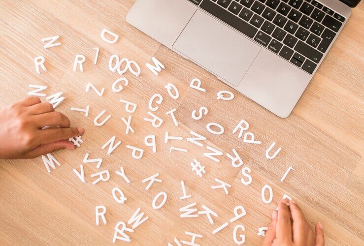 visual stimulation is important to grab attendees' attention